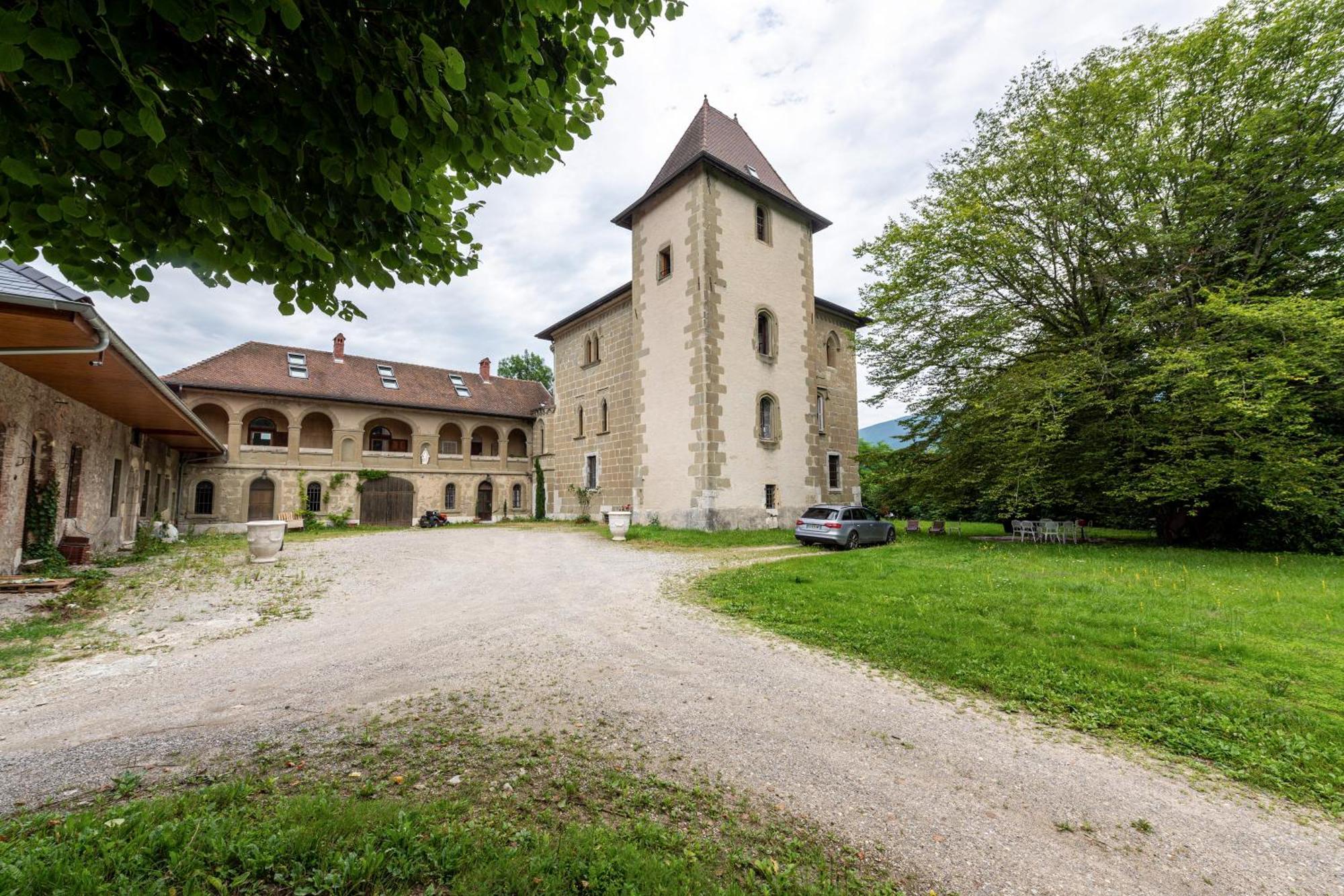 Apartamento Chateau De Montpon - Grand Logement Saint-Sylvestre  Exterior foto
